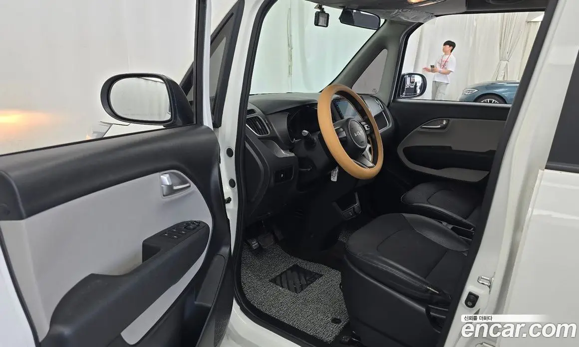 Kia Ray 2022 1.0 автомат (гидро), фото 13