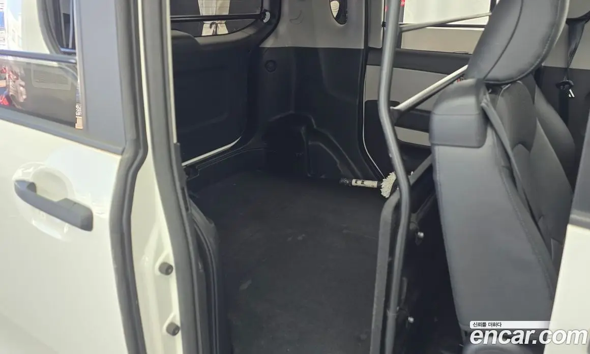 Kia Ray 2022 1.0 автомат (гидро), фото 18
