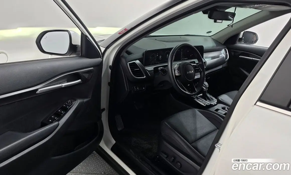 Kia Seltos 2023 1.6 автомат (гидро), фото 13 Kia Seltos 2023 1.6 автомат (гидро), фото 13