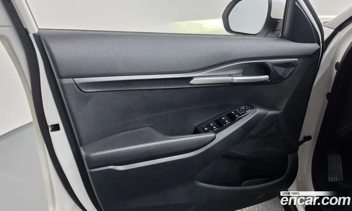 Kia Seltos 2023 1.6 автомат (гидро), фото 14 Kia Seltos 2023 1.6 автомат (гидро), фото 14