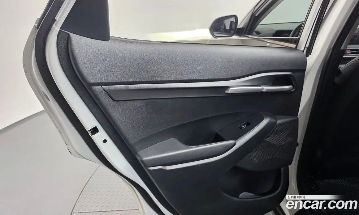 Kia Seltos 2023 1.6 автомат (гидро), фото 15 Kia Seltos 2023 1.6 автомат (гидро), фото 15