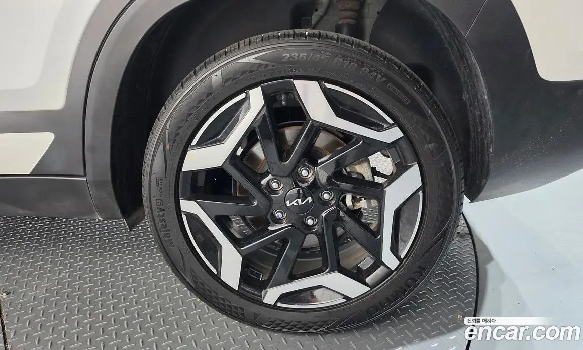 Kia Seltos 2023 1.6 автомат (гидро), фото 7 Kia Seltos 2023 1.6 автомат (гидро), фото 7