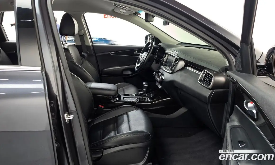 Kia Sorento 2019 2.0 автомат (гидро), фото 16 Kia Sorento 2019 2.0 автомат (гидро), фото 16