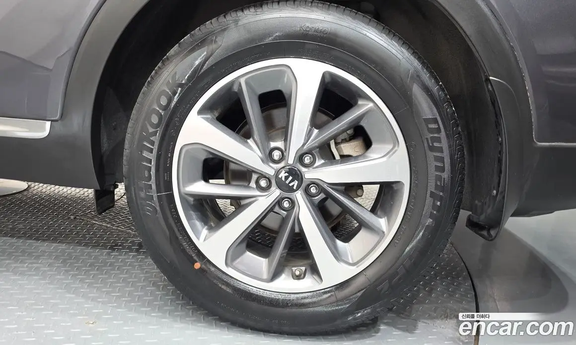 Kia Sorento 2019 2.0 автомат (гидро), фото 7 Kia Sorento 2019 2.0 автомат (гидро), фото 7