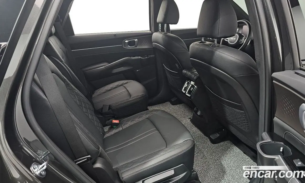 Kia Sorento 2025 2.5 автомат (гидро), фото 18 Kia Sorento 2025 2.5 автомат (гидро), фото 18