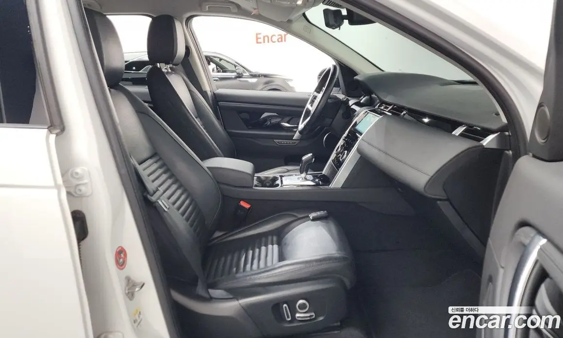 Land Rover Discovery Sport 2022 2.0 автомат (гидро), фото 16