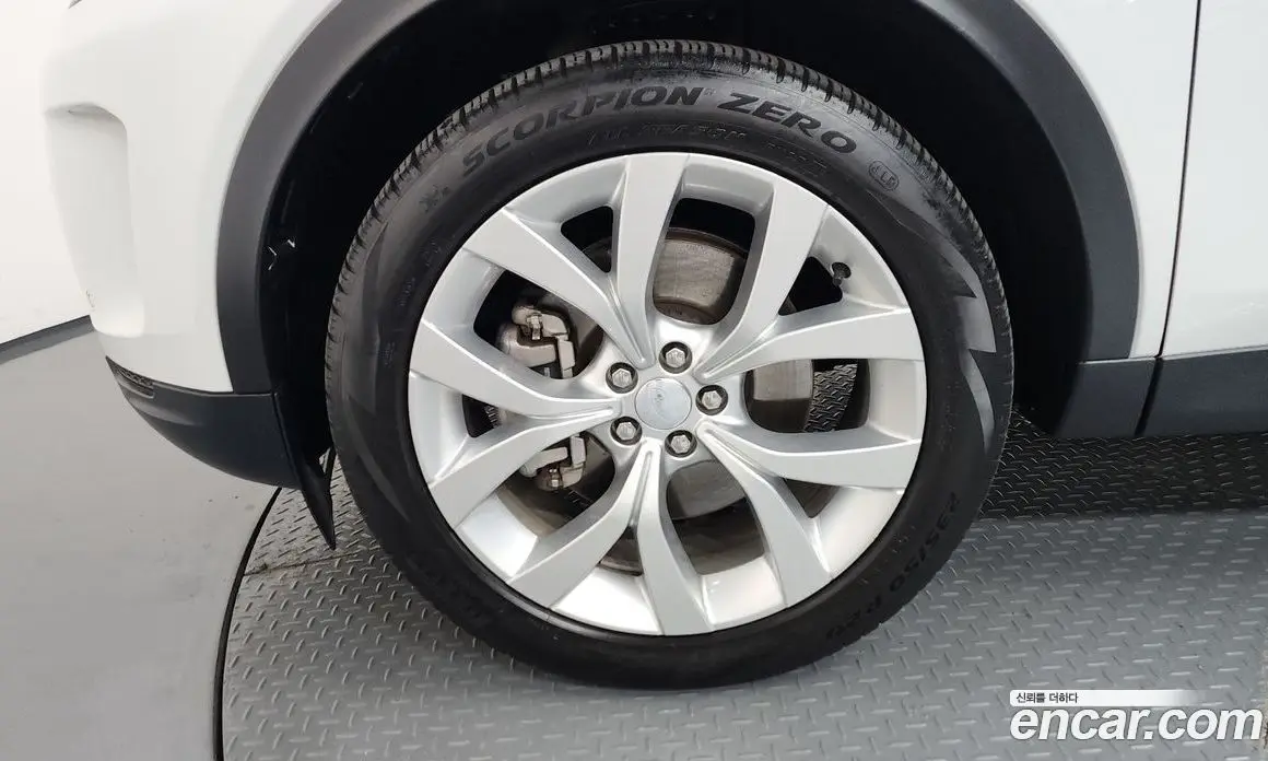 Land Rover Discovery Sport 2022 2.0 автомат (гидро), фото 5