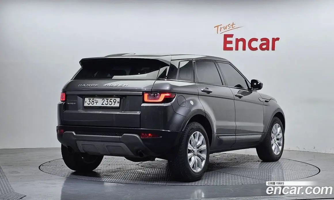 Land Rover Range Rover Evoque 2018 2.0 автомат (гидро), фото 2 Land Rover Range Rover Evoque 2018 2.0 автомат (гидро), фото 2
