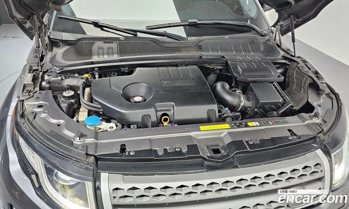 Land Rover Range Rover Evoque 2018 2.0 автомат (гидро), фото 6 Land Rover Range Rover Evoque 2018 2.0 автомат (гидро), фото 6