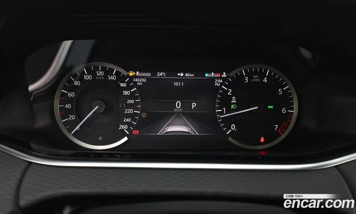 Land Rover Range Rover Evoque 2023 2.0 автомат (гидро), фото 11