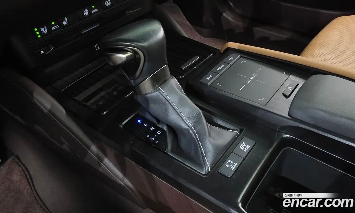Lexus ES 2021 2.5 автомат (гидро), фото 12