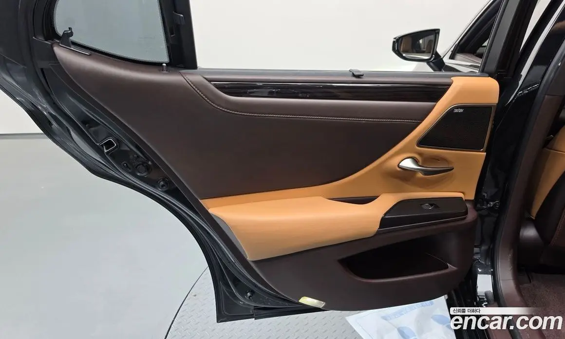 Lexus ES 2021 2.5 автомат (гидро), фото 15
