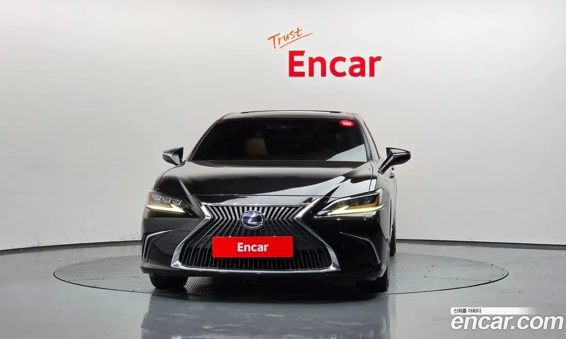 Lexus ES 2021 2.5 автомат (гидро), фото 3
