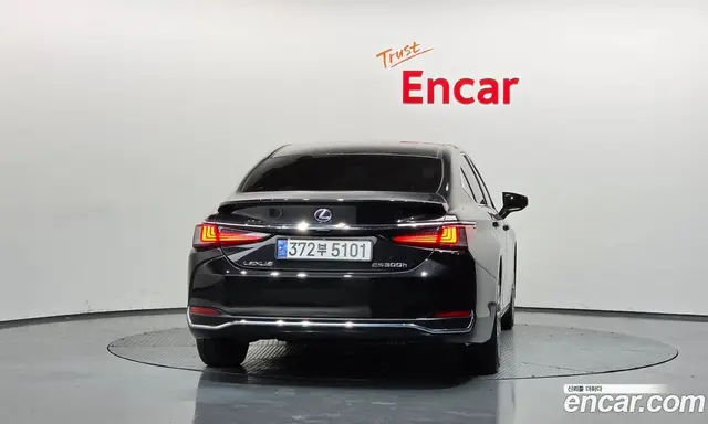 Lexus ES 2021 2.5 автомат (гидро), миниатюра 4