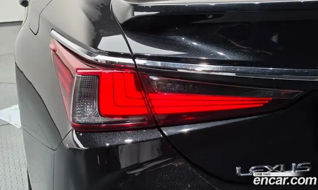 Lexus ES 2021 2.5 автомат (гидро), миниатюра 9