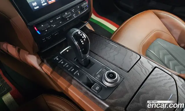 Maserati Quattroporte 2018 3.0 автомат (гидро), миниатюра 12