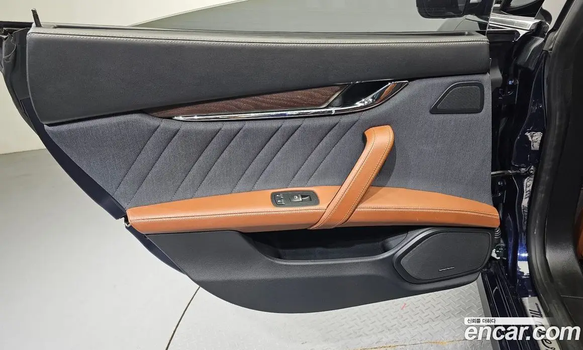 Maserati Quattroporte 2018 3.0 автомат (гидро), фото 15
