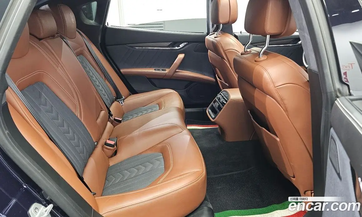 Maserati Quattroporte 2018 3.0 автомат (гидро), фото 17
