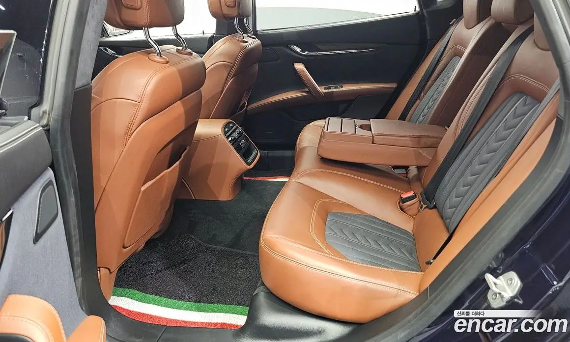 Maserati Quattroporte 2018 3.0 автомат (гидро), фото 18