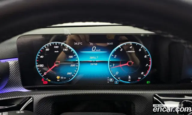 Mercedes-Benz A-Class 2021 2.0 автомат (гидро), миниатюра 11