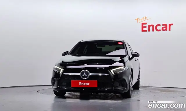 Mercedes-Benz A-Class 2021 2.0 автомат (гидро), миниатюра 3