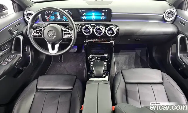 Mercedes-Benz A-Class 2021 2.0 автомат (гидро), миниатюра 10