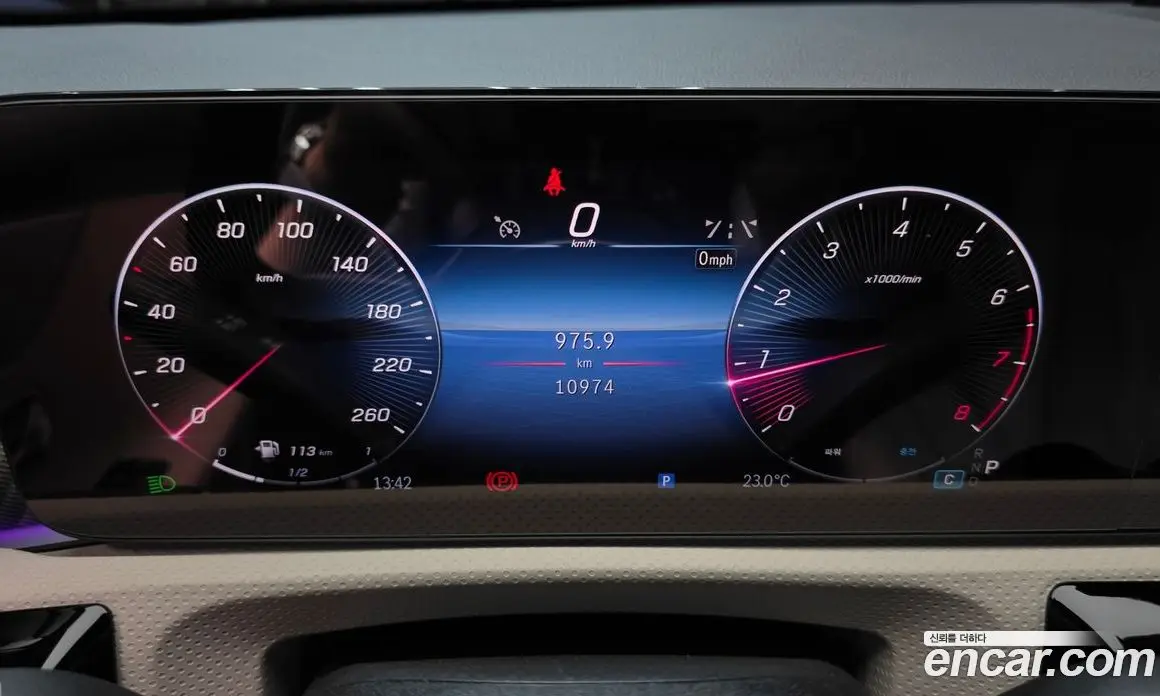 Mercedes-Benz A-Class 2024 2.0 автомат (гидро), фото 11