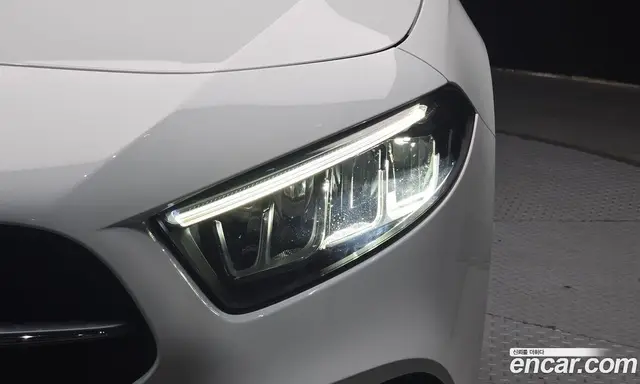 Mercedes-Benz A-Class 2024 2.0 автомат (гидро), миниатюра 8