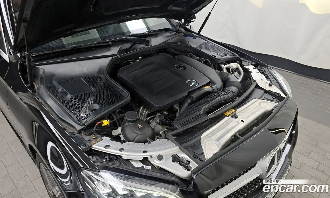 Mercedes-Benz C-Class 2019 2.0 автомат (гидро), фото 6 Mercedes-Benz C-Class 2019 2.0 автомат (гидро), фото 6