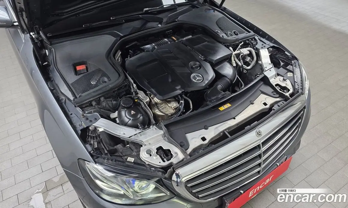 Mercedes-Benz E-Class 2018 1.9 автомат (гидро), фото 5 Mercedes-Benz E-Class 2018 1.9 автомат (гидро), фото 5