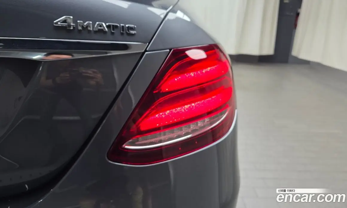 Mercedes-Benz E-Class 2018 1.9 автомат (гидро), фото 8 Mercedes-Benz E-Class 2018 1.9 автомат (гидро), фото 8