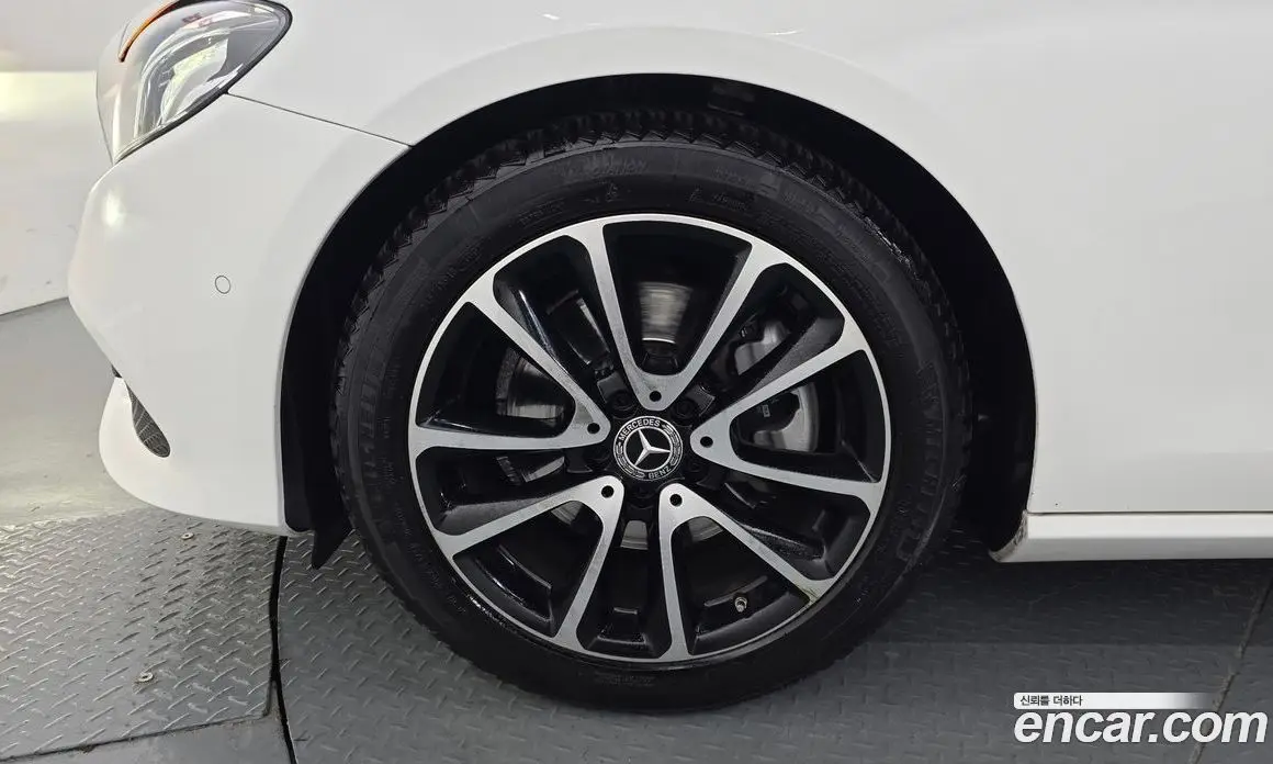 Mercedes-Benz E-Class 2020 2.0 автомат (гидро), фото 5