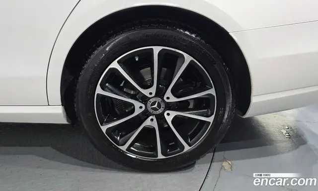 Mercedes-Benz E-Class 2020 2.0 автомат (гидро), миниатюра 7