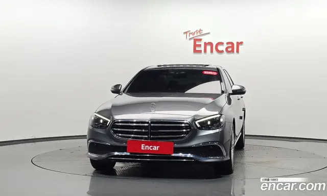 Mercedes-Benz E-Class 2021 2.0 автомат (гидро), миниатюра 2