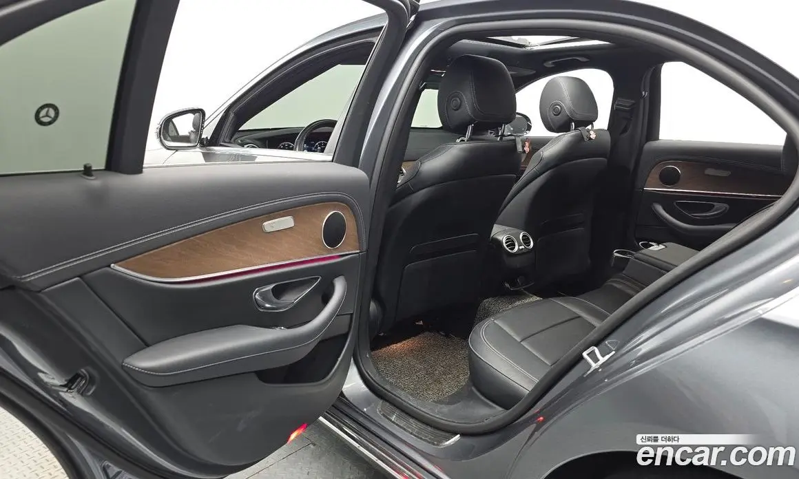Mercedes-Benz E-Class 2021 2.0 автомат (гидро), фото 15