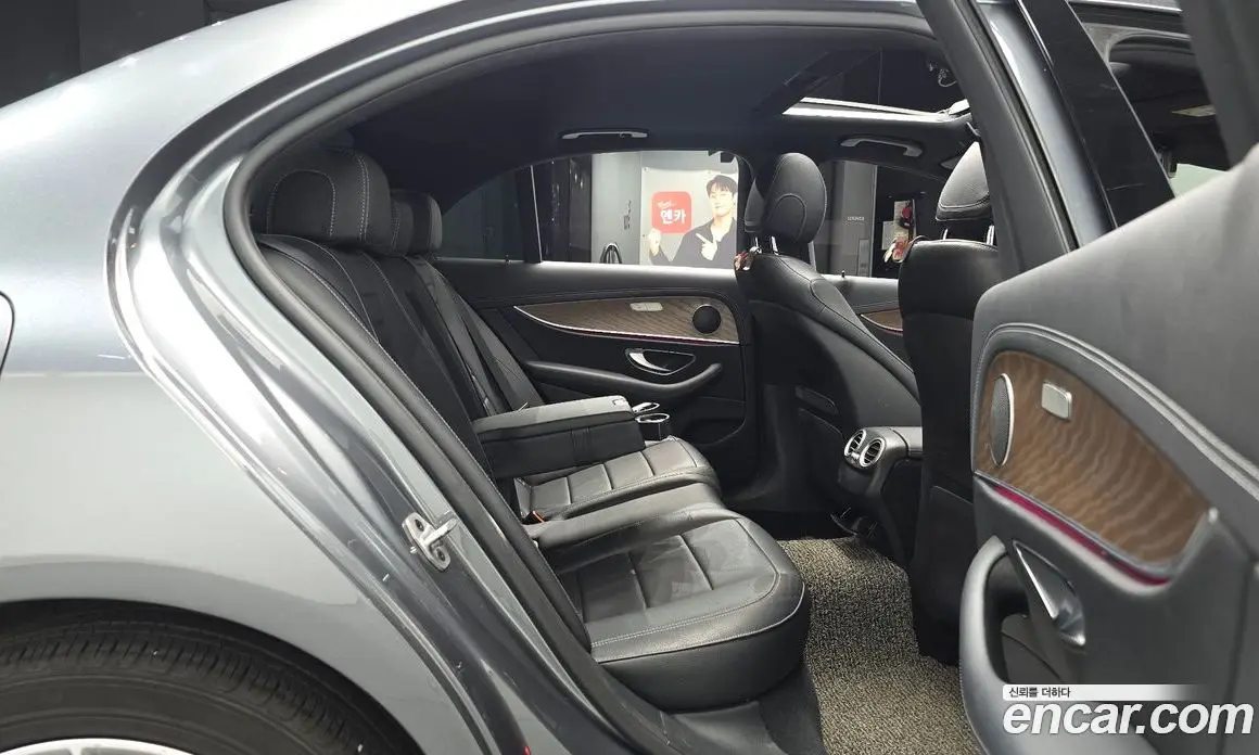 Mercedes-Benz E-Class 2021 2.0 автомат (гидро), фото 17