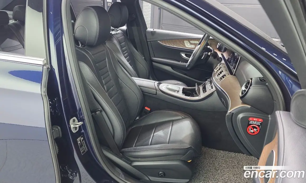 Mercedes-Benz E-Class 2021 1.9 автомат (гидро), фото 17 Mercedes-Benz E-Class 2021 1.9 автомат (гидро), фото 17