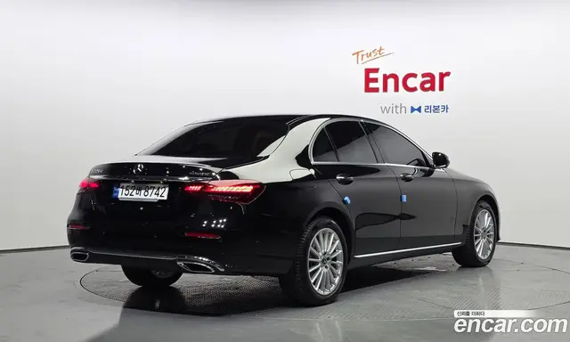 Mercedes-Benz E-Class 2023 1.9 автомат (гидро), миниатюра 2 Mercedes-Benz E-Class 2023 1.9 автомат (гидро), миниатюра 2