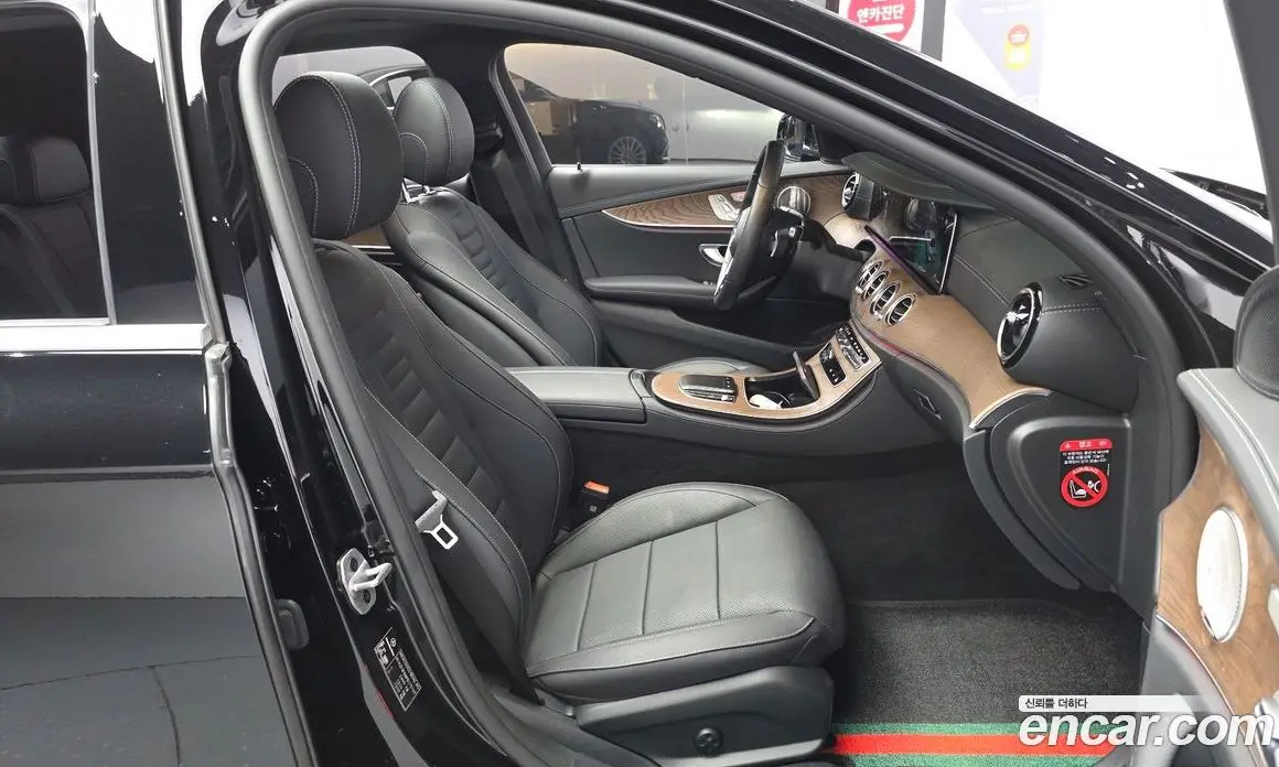 Mercedes-Benz E-Class 2023 1.9 автомат (гидро), фото 17 Mercedes-Benz E-Class 2023 1.9 автомат (гидро), фото 17