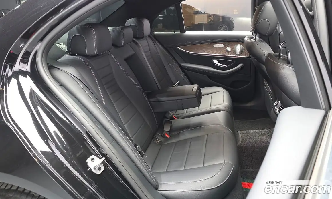 Mercedes-Benz E-Class 2023 1.9 автомат (гидро), фото 18 Mercedes-Benz E-Class 2023 1.9 автомат (гидро), фото 18