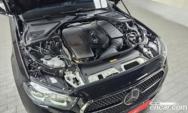 Mercedes-Benz E-Class 2024 2.0 автомат (гидро), миниатюра 6