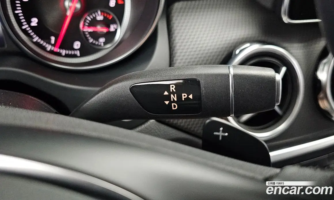 Mercedes-Benz GLA-Class 2019 2.0 автомат (гидро), фото 11 Mercedes-Benz GLA-Class 2019 2.0 автомат (гидро), фото 11