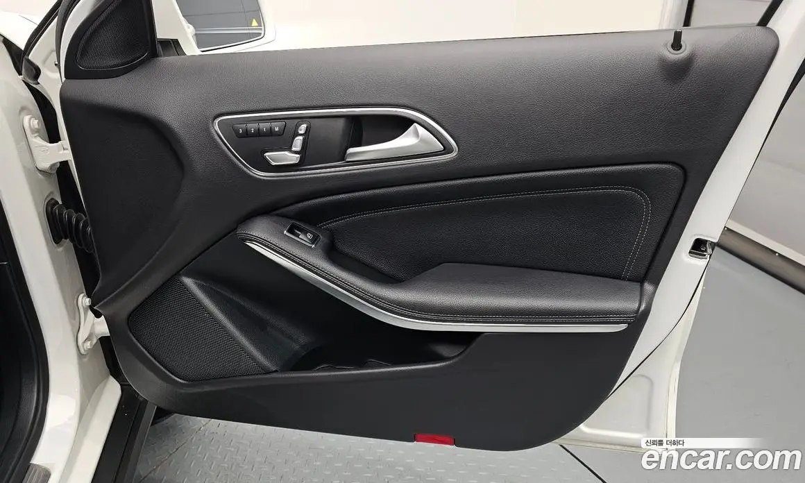Mercedes-Benz GLA-Class 2019 2.0 автомат (гидро), фото 13 Mercedes-Benz GLA-Class 2019 2.0 автомат (гидро), фото 13