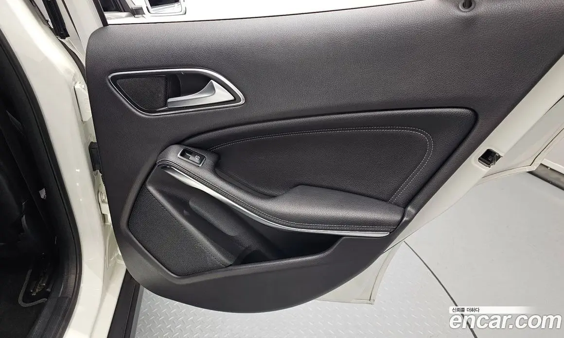 Mercedes-Benz GLA-Class 2019 2.0 автомат (гидро), фото 14 Mercedes-Benz GLA-Class 2019 2.0 автомат (гидро), фото 14