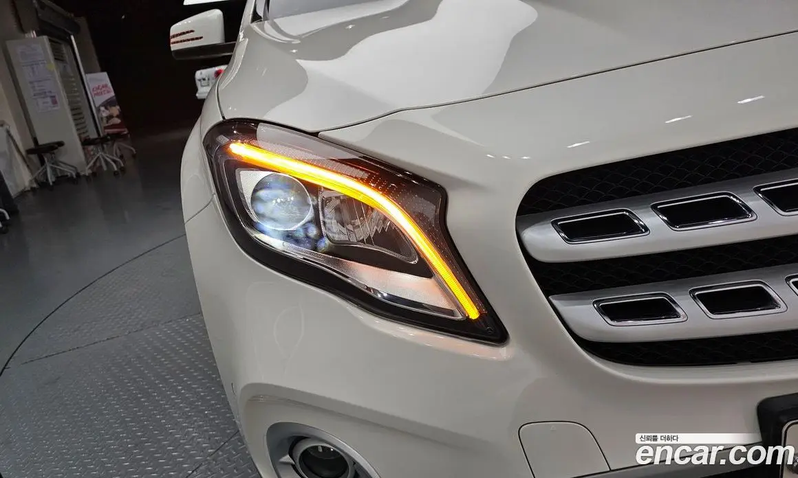 Mercedes-Benz GLA-Class 2019 2.0 автомат (гидро), фото 7 Mercedes-Benz GLA-Class 2019 2.0 автомат (гидро), фото 7