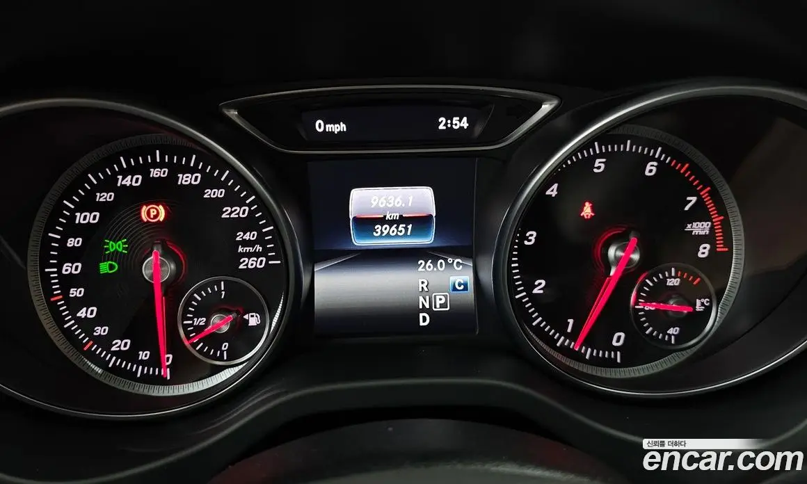 Mercedes-Benz GLA-Class 2019 2.0 автомат (гидро), фото 10 Mercedes-Benz GLA-Class 2019 2.0 автомат (гидро), фото 10