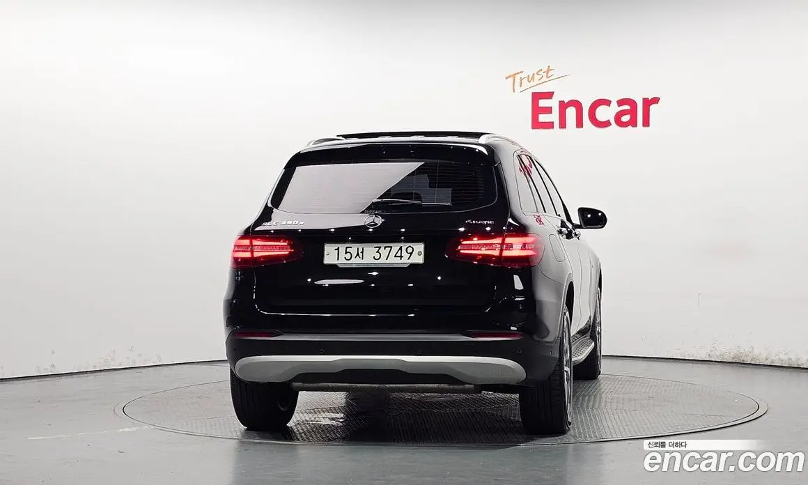 Mercedes-Benz GLC-Class 2018 2.0 автомат (гидро), фото 3 Mercedes-Benz GLC-Class 2018 2.0 автомат (гидро), фото 3