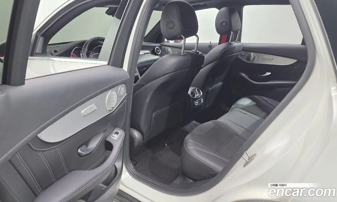 Mercedes-Benz GLC-Class 2018 4.0 автомат (гидро), фото 18 Mercedes-Benz GLC-Class 2018 4.0 автомат (гидро), фото 18