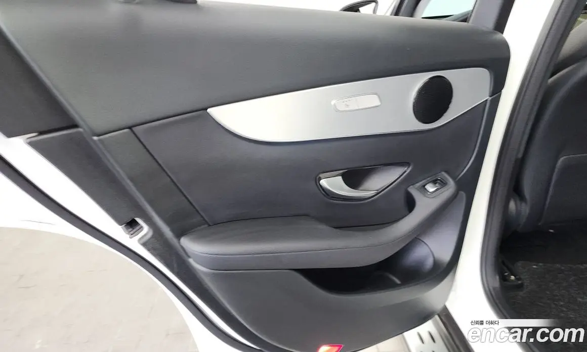 Mercedes-Benz GLC-Class 2019 2.0 автомат (гидро), фото 15 Mercedes-Benz GLC-Class 2019 2.0 автомат (гидро), фото 15