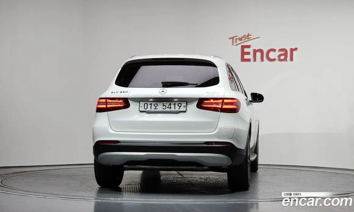 Mercedes-Benz GLC-Class 2019 2.0 автомат (гидро), фото 4 Mercedes-Benz GLC-Class 2019 2.0 автомат (гидро), фото 4